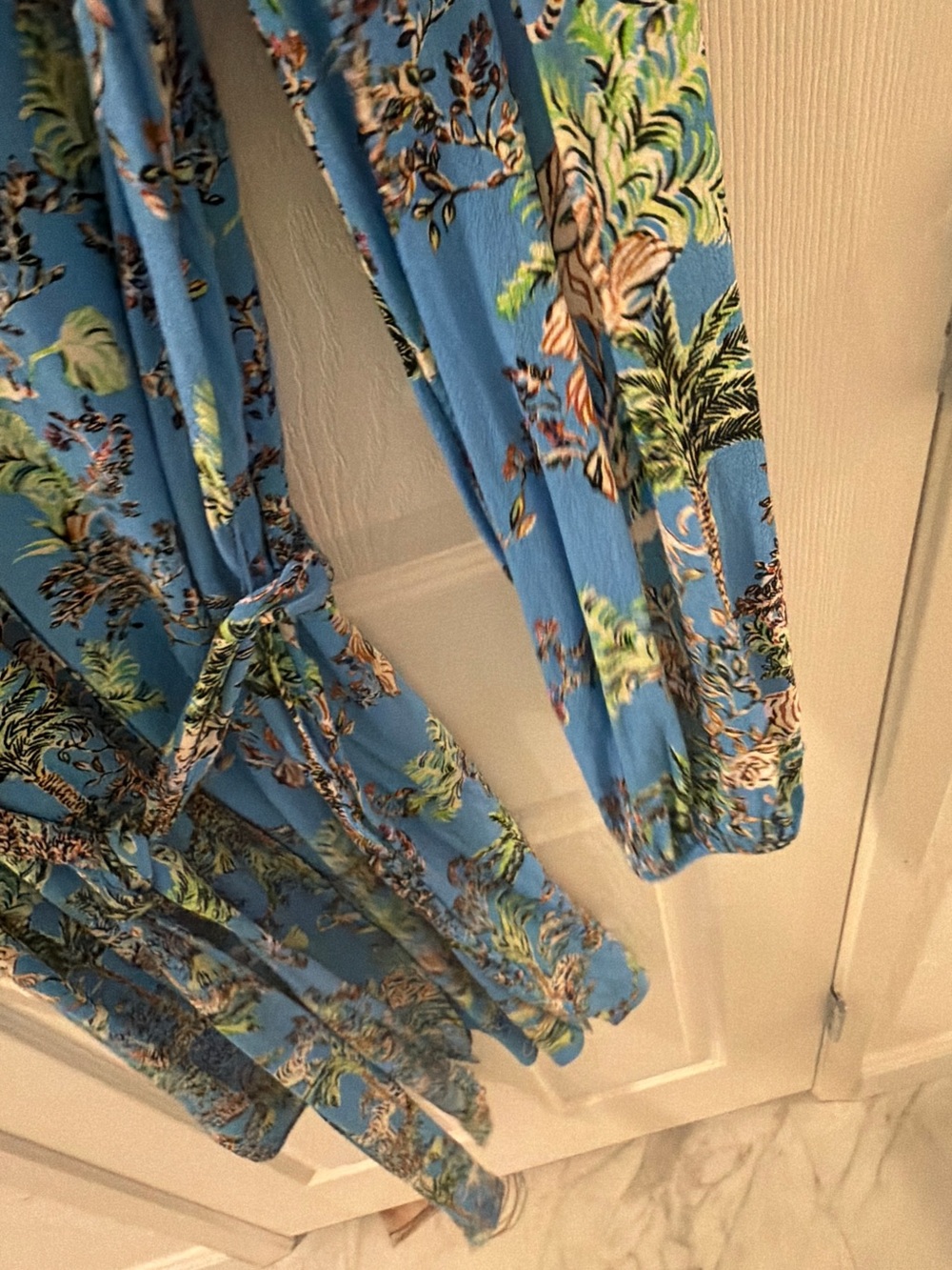 Lilly Pulitzer Blue Tropical Print Long-Sleeve  Dress - Picture 9 of 11